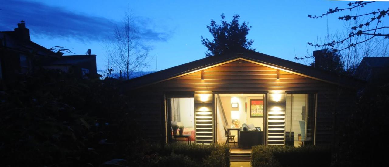 The Cabin Cheltenham Buitenkant foto